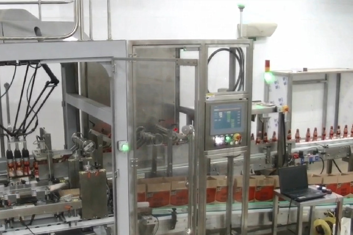 Delta Robots picking and packing